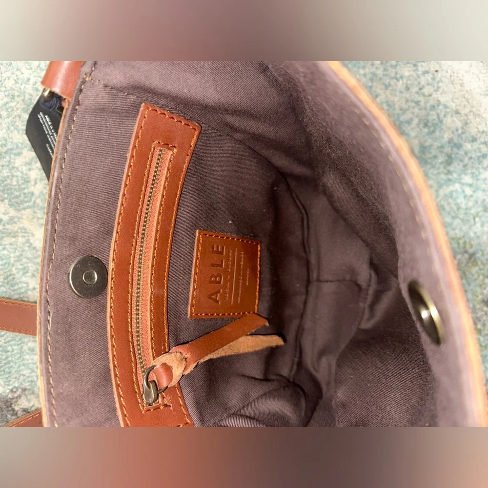 🟠 NWT ABLE LEATHER BAG 🟠 - Picture 4 of 4